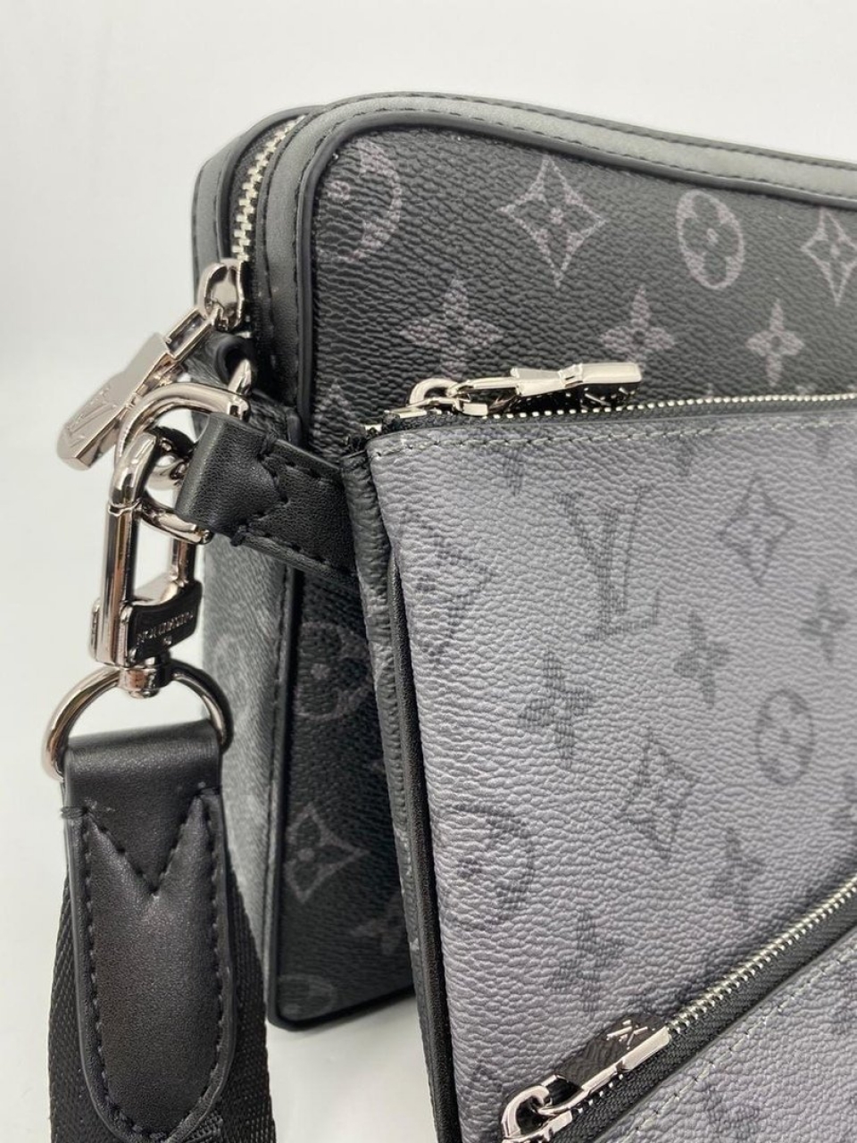 Сумка Louis Vuitton